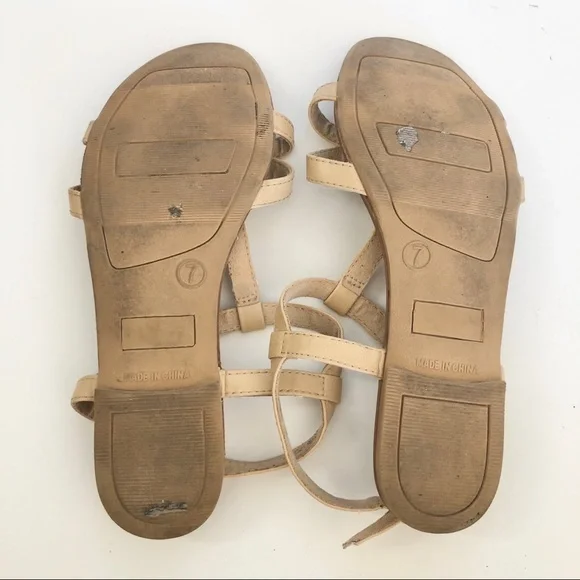 Old Navy Tan Nude Gladiator Sandals Size 7 - Picture 3 of 5
